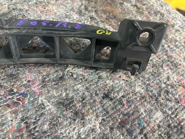 bontott VW EOS Bal Sárvédő Oldaltartó