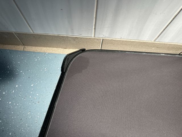 bontott VW EOS Cabrio Légterelő