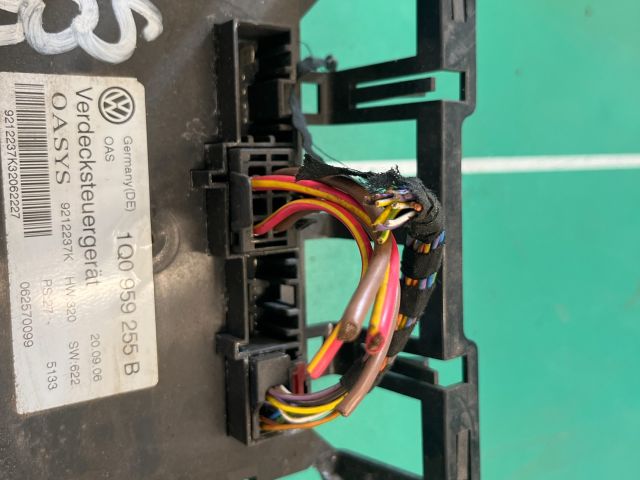 bontott VW EOS Cabrio Tetővezérlő