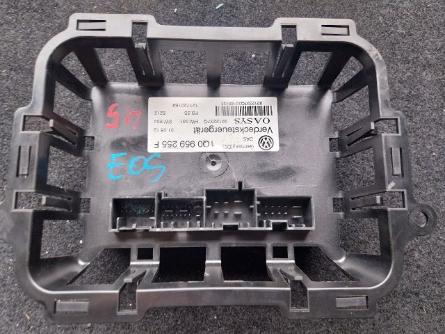 bontott VW EOS Cabrio Tetővezérlő