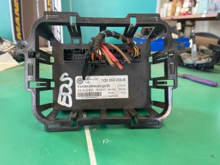 bontott VW EOS Cabrio Tetővezérlő