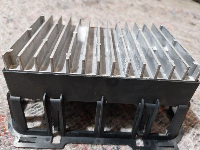 bontott VW EOS Cabrio Tetővezérlő