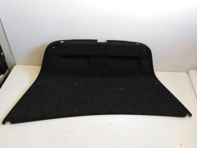 bontott VW EOS Csomagtérajtó Burkolat Alsó