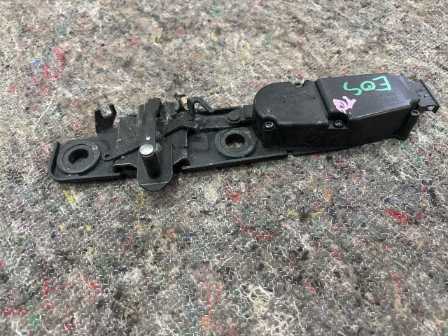 bontott VW EOS Csomagtérajtó Motor Elektronika