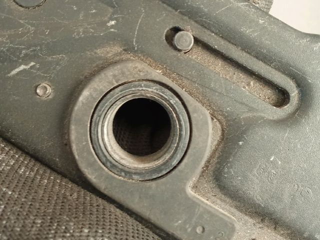 bontott VW EOS Csomagtérajtó Zárszerkezet