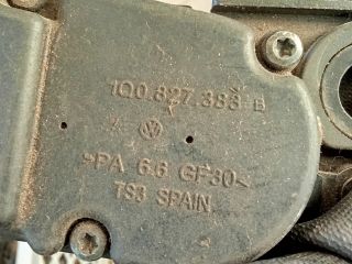 bontott VW EOS Csomagtérajtó Zárszerkezet