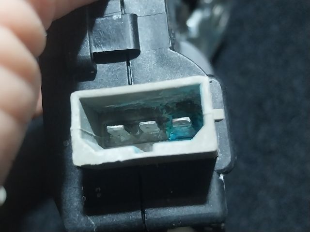 bontott VW EOS Csomagtérajtó Zárszerkezet