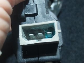 bontott VW EOS Csomagtérajtó Zárszerkezet