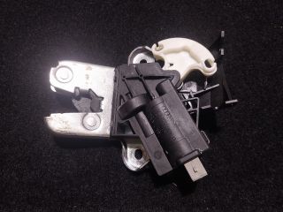 bontott VW EOS Csomagtérajtó Zárszerkezet