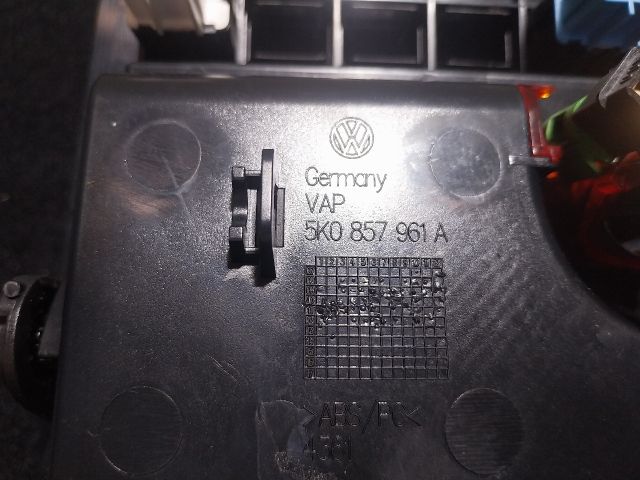 bontott VW EOS Első Hamutartó