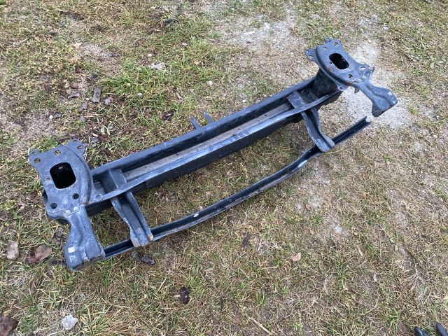 bontott VW EOS Első Lökhárító Merevítő (Fém)