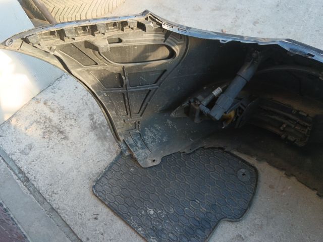 bontott VW EOS Első Lökhárító (Részeivel)