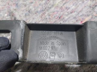 bontott VW EOS Hátsó középső Lökhárító Tartó (Műanyag)