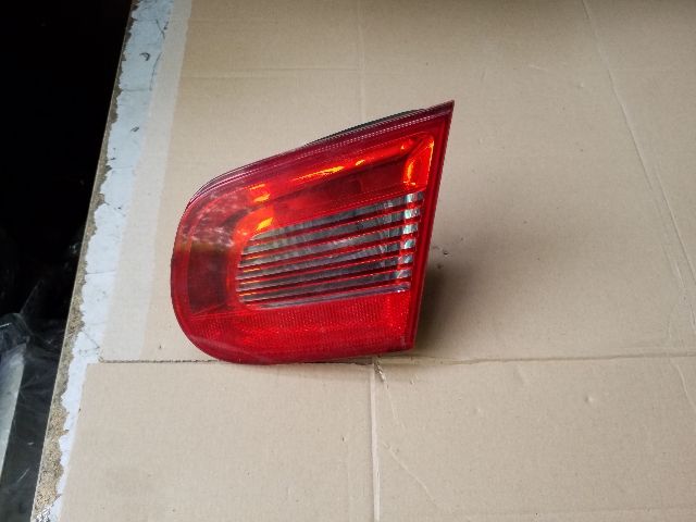 bontott VW EOS Jobb Belső Hátsó Lámpa