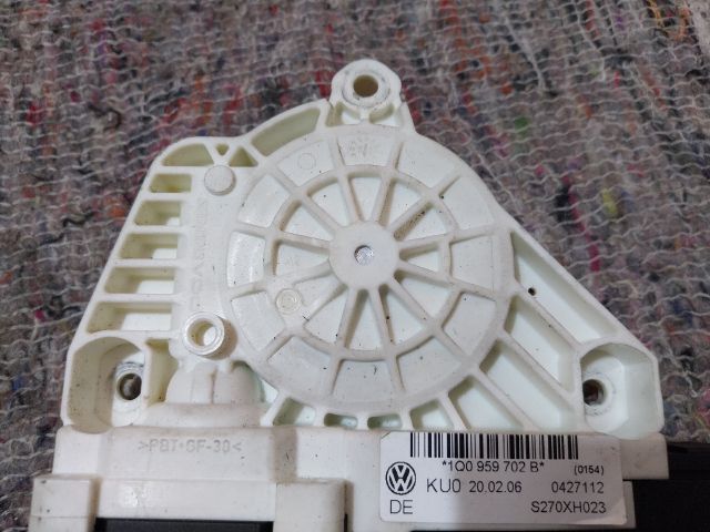 bontott VW EOS Jobb első Ablakemelő Motor