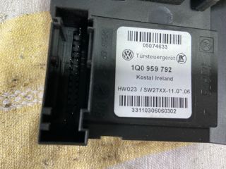 bontott VW EOS Jobb első Ablakemelő Motor