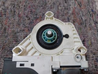 bontott VW EOS Jobb első Ablakemelő Motor