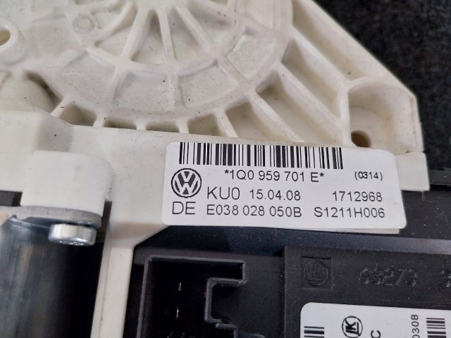 bontott VW EOS Jobb első Ablakemelő Motor