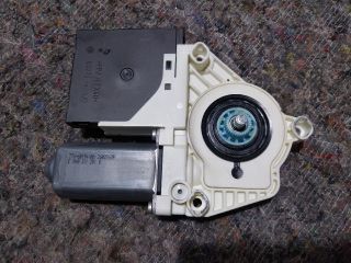bontott VW EOS Jobb első Ablakemelő Motor