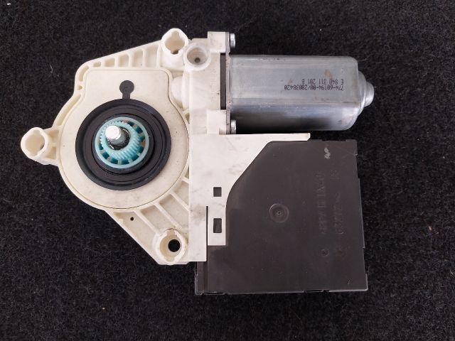 bontott VW EOS Jobb első Ablakemelő Motor