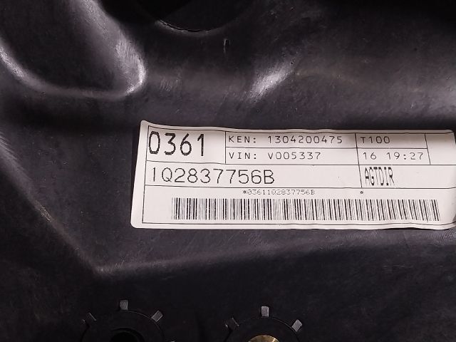 bontott VW EOS Jobb első Ajtó (Részeivel)