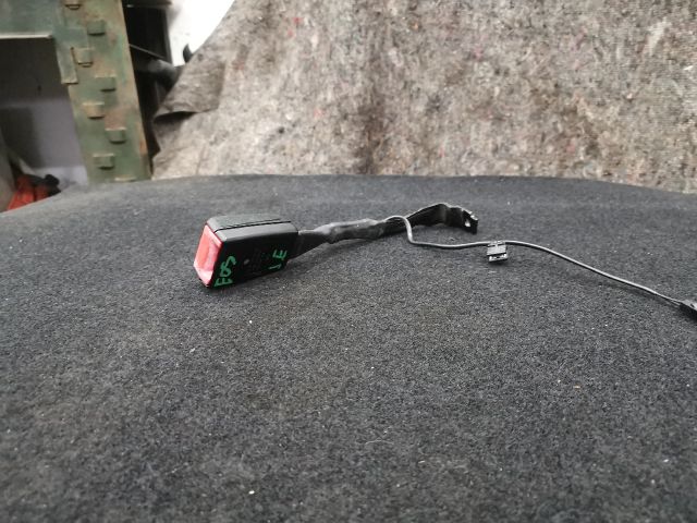 bontott VW EOS Jobb első Biztonsági Öv Csat