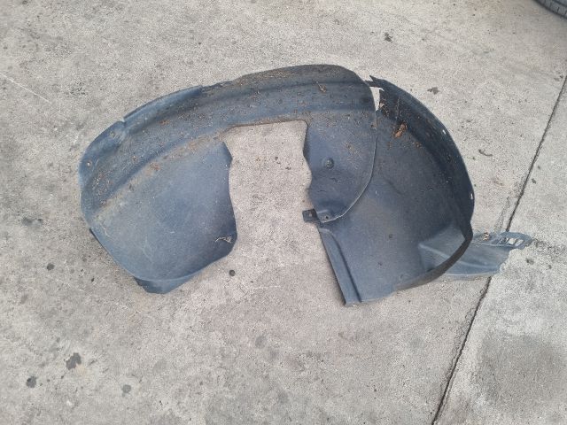 bontott VW EOS Jobb első Dobbetét (Kerékjárati, Műanyag)