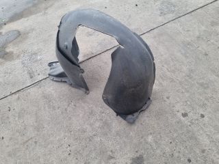 bontott VW EOS Jobb első Dobbetét (Kerékjárati, Műanyag)