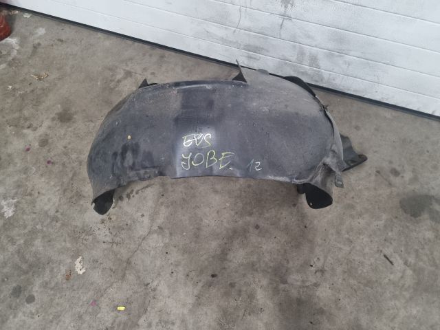 bontott VW EOS Jobb első Dobbetét (Kerékjárati, Műanyag)