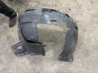 bontott VW EOS Jobb első Első Dobbetét (Kerékjárati, Műanyag)