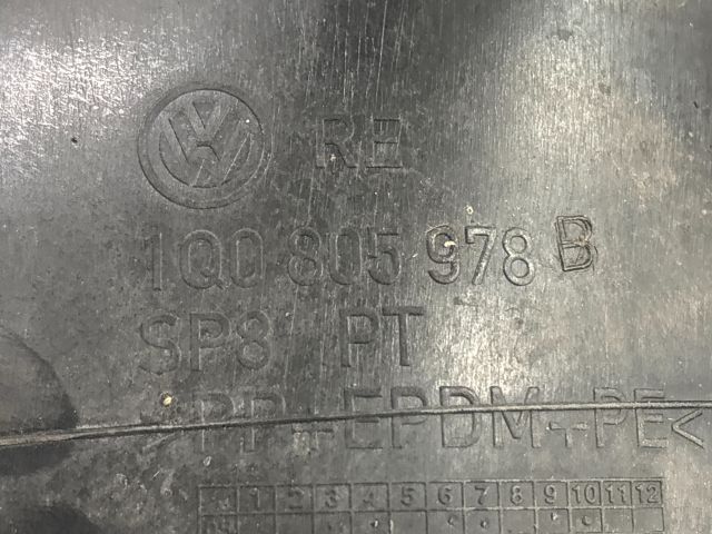 bontott VW EOS Jobb első Első Dobbetét (Kerékjárati, Műanyag)