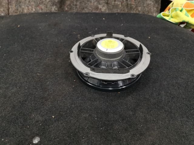 bontott VW EOS Jobb első Hangszóró