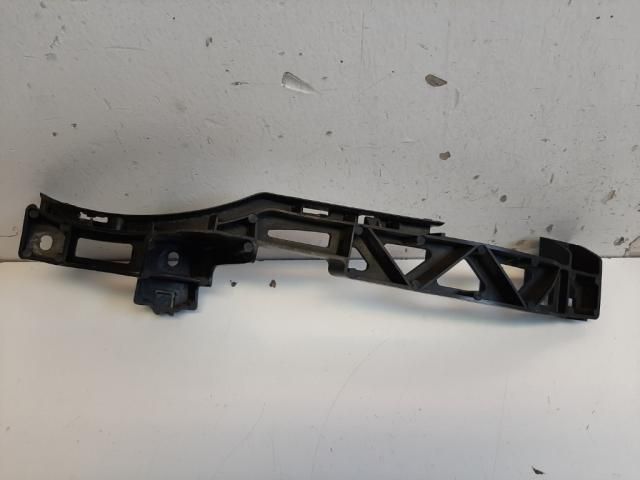 bontott VW EOS Jobb első Lökhárító Tartó (Műanyag)