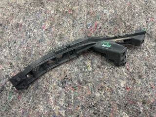 bontott VW EOS Jobb első Lökhárító Tartó (Műanyag)