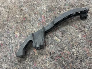 bontott VW EOS Jobb első Lökhárító Tartó (Műanyag)