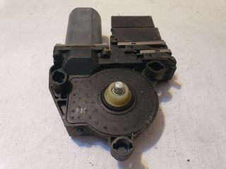bontott VW EOS Jobb hátsó Ablakemelő Motor