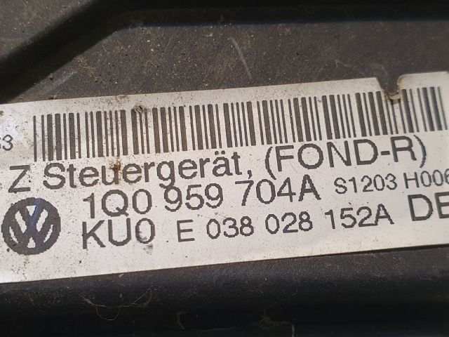 bontott VW EOS Jobb hátsó Ablakemelő Motor