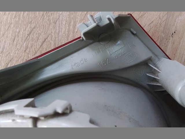 bontott VW EOS Jobb Hátsó Lámpa