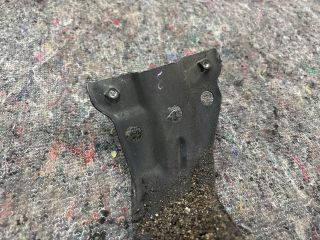 bontott VW EOS Jobb Sárvédő Oldaltartó