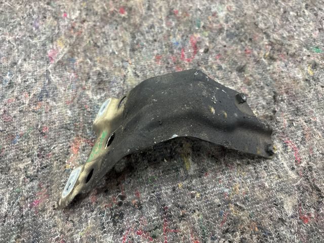 bontott VW EOS Jobb Sárvédő Oldaltartó