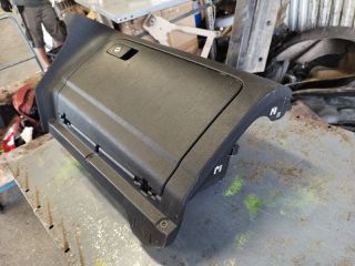 bontott VW EOS Kesztyűtartó