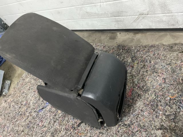 bontott VW EOS Könyöklő