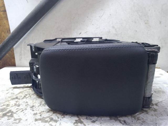 bontott VW EOS Könyöklő