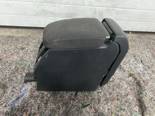 bontott VW EOS Könyöklő