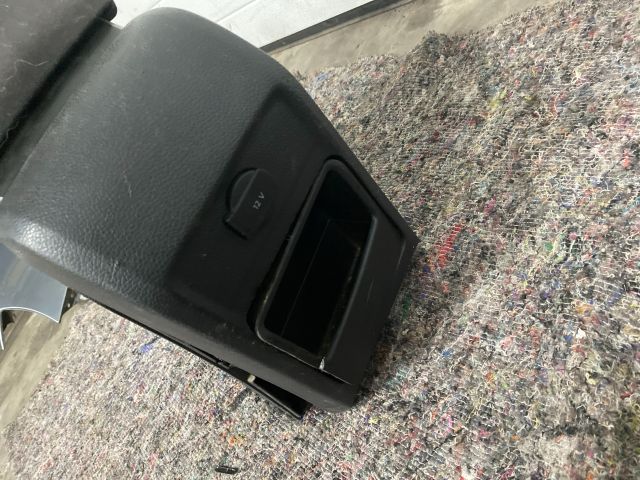 bontott VW EOS Könyöklő