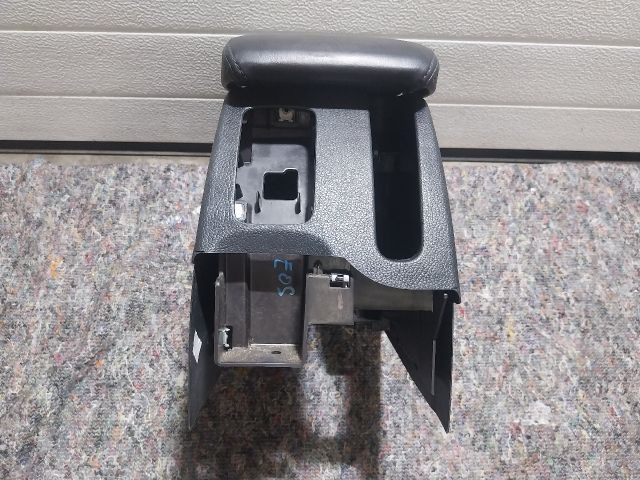 bontott VW EOS Könyöklő