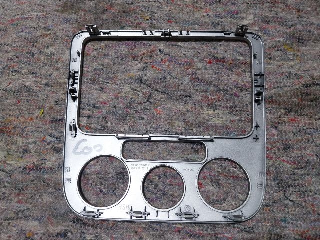 bontott VW EOS Középkonzol Keret