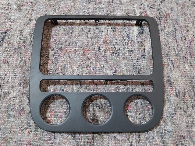 bontott VW EOS Középkonzol Keret