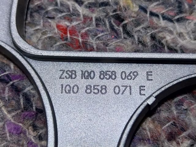 bontott VW EOS Középkonzol Keret