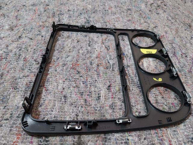 bontott VW EOS Középkonzol Keret